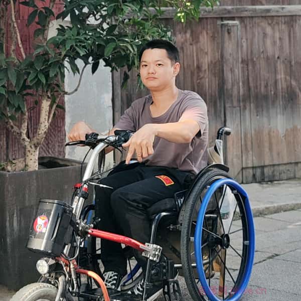湖北32岁单身帅哥真诚找对象-张家口征婚网