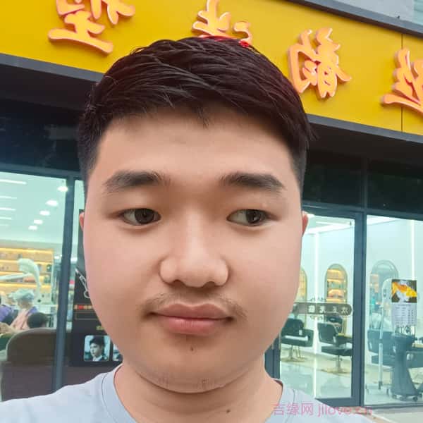 湖北26岁单身帅哥真诚找对象-张家口征婚相亲网