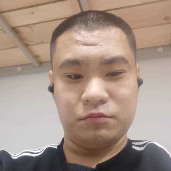 25岁岁山东单身帅哥 - 张家口吉缘网