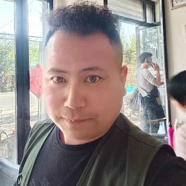 35岁岁山东单身帅哥 - 张家口吉缘网